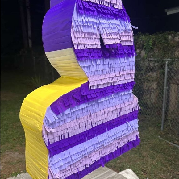 Piñata demon hunters (RUMÍ) - Picture 9 of 10